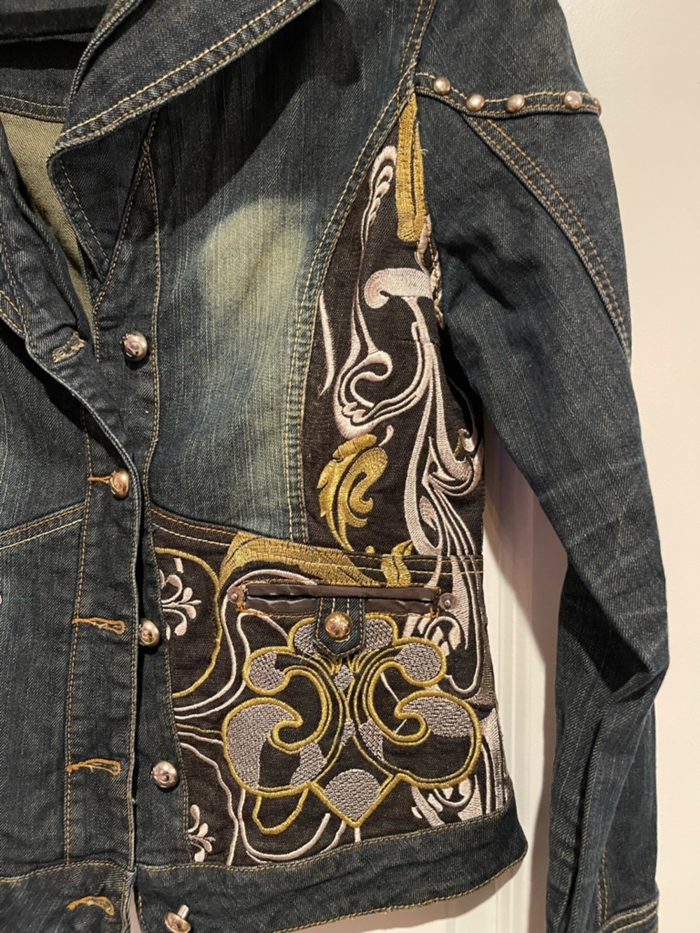 Dereon Black Denim Jacket with Gold Embroidery - Picture 7 of 7